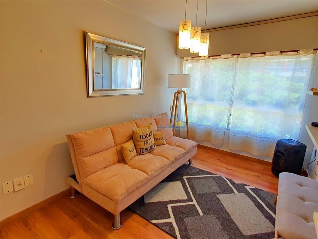 En venta apartamento 2 dormitorios con parrillero