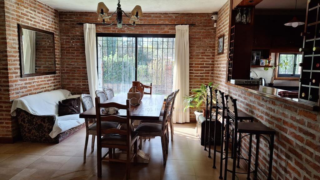 Casa 4 dormitorios en Pinares , Playa Mansa