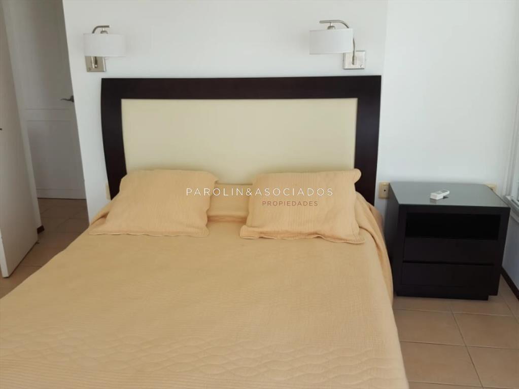Apartamento en venta de 2 dormitorios en Bahia