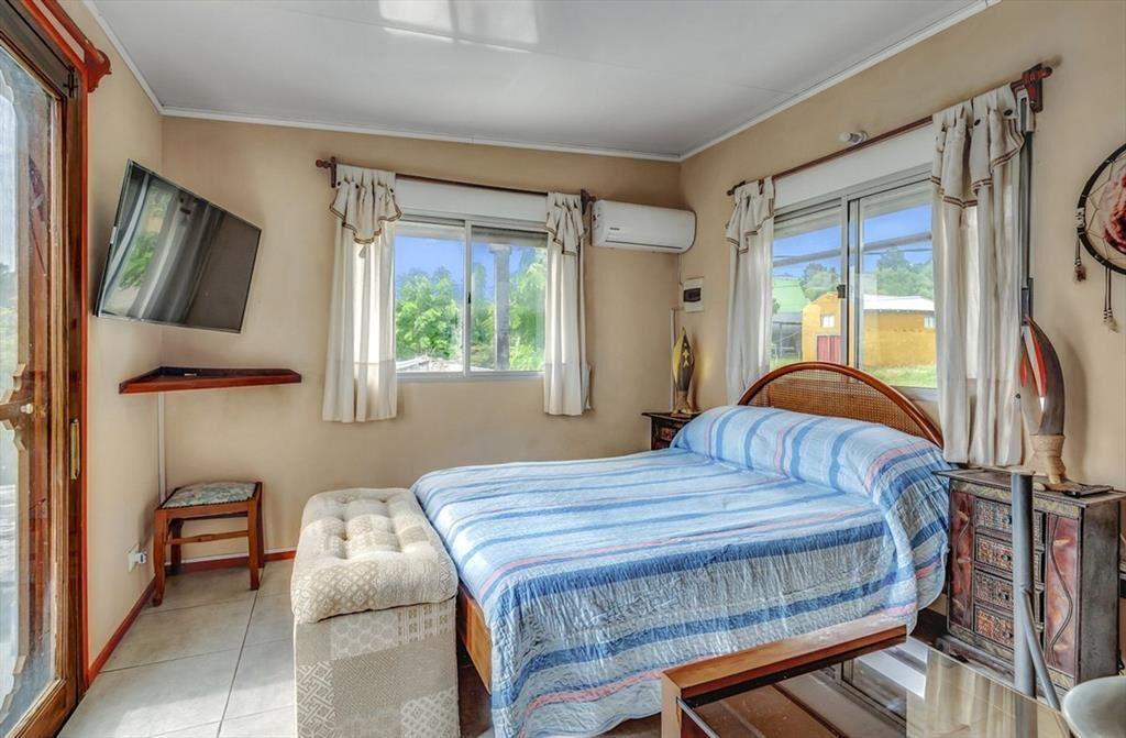 VENTA CASA 2 DORMITORIOS EN PLAYA HERMOSA