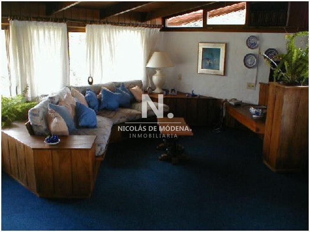 hermosa casa con muy buen parque escucha oferta y