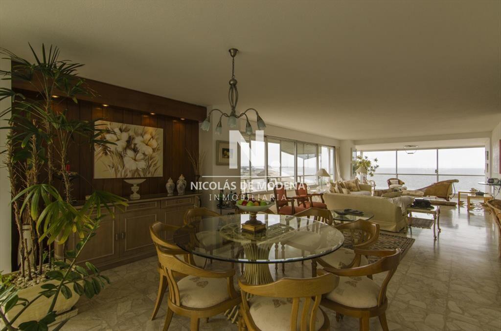 Esplendido departamento en venta ubicado en Brava