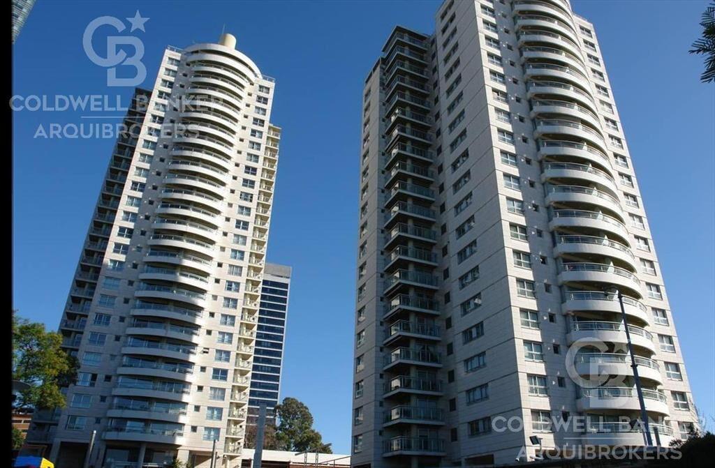 Apartamento penthouse  de 3 dormitorios en venta en Puerto