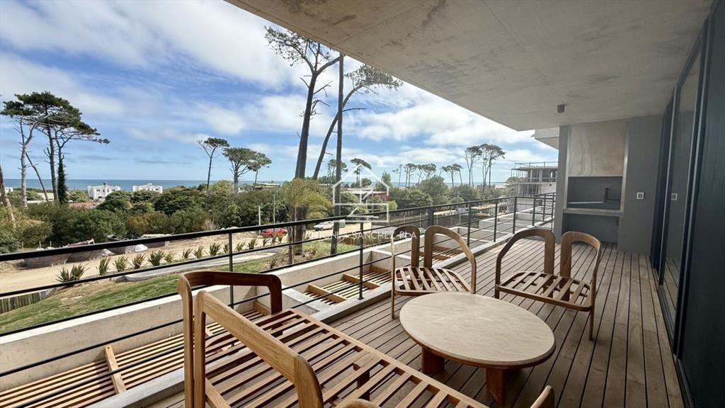 VENTA APARTAMENTO 3 DORMITORIOS JOSE IGNACIO A