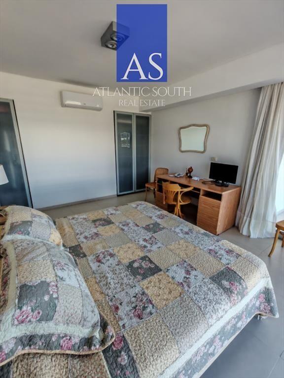 Apartamento moderno primera linea Playa Brava 3