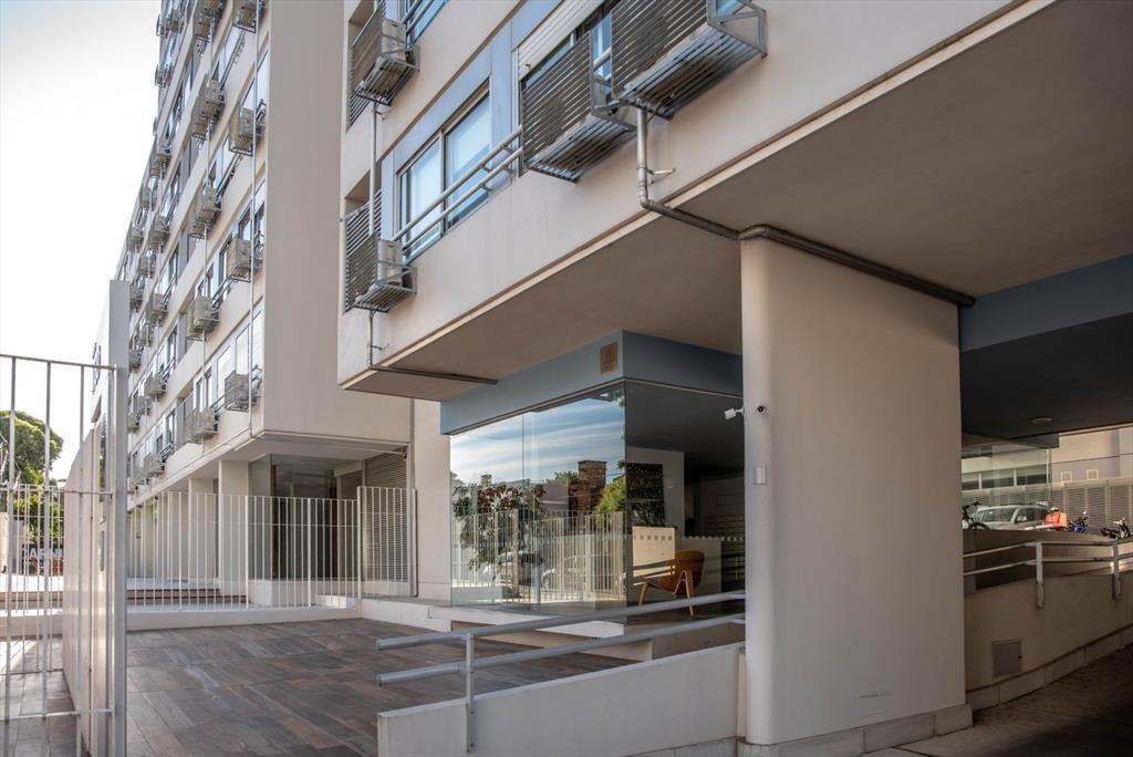Alquiler importante local comercial en Malvín - e-tower S...