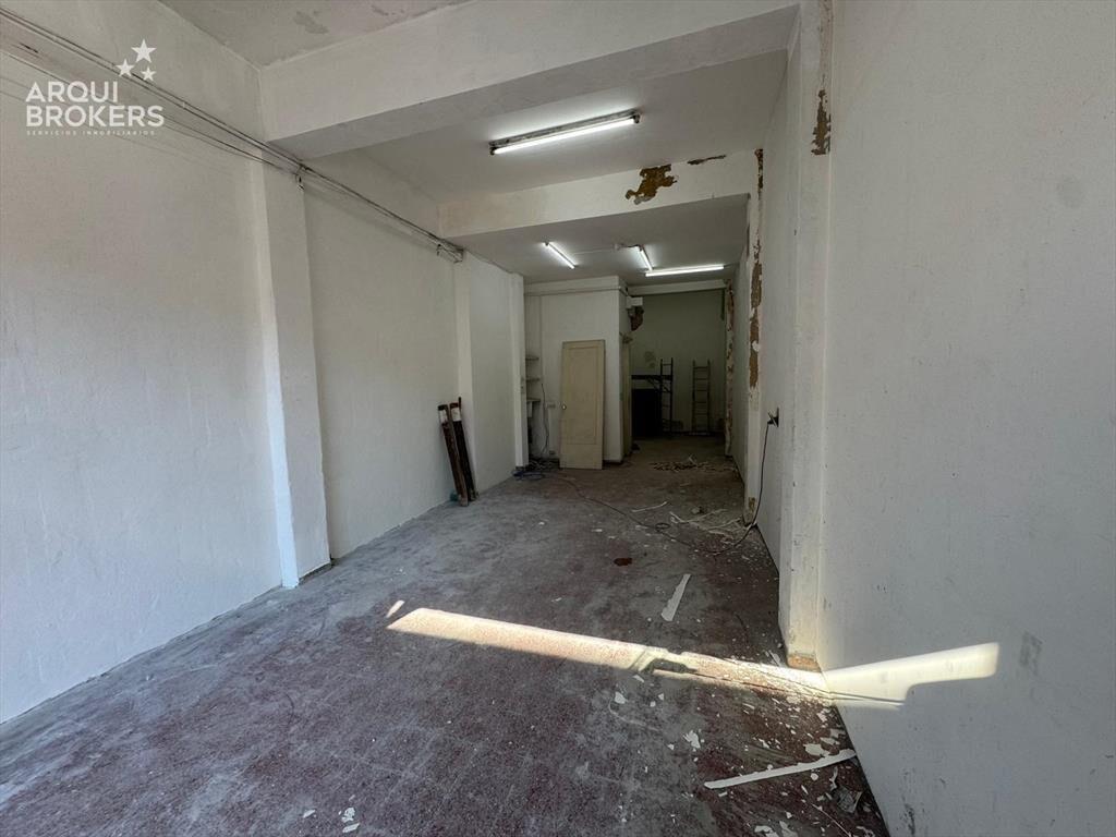 Local comercial en venta en Tres Cruces - 002