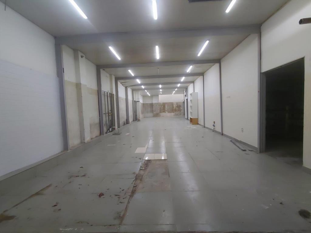 Venta Local Deposito en Brazo Oriental Ingreso Camiones Cám