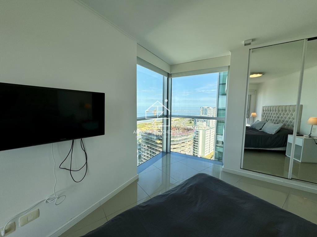 Venta Apartamento 3 dormitorios 4 baños Punta