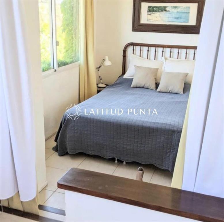 Casa 5 dormitorios próximo al mar. La Barra