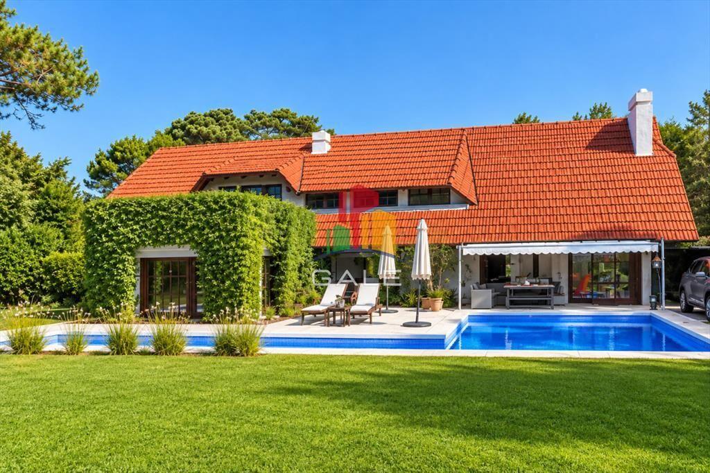 Cómoda Casa de 5 Dormitorios y Piscina en Punta