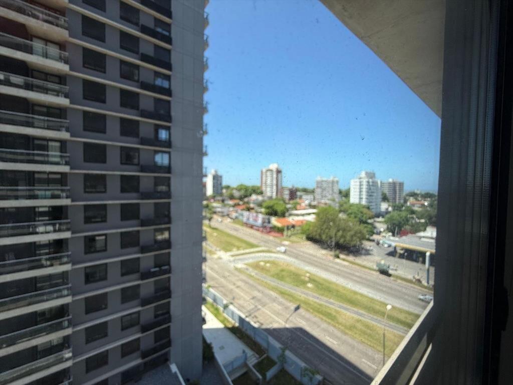 Alquiler apartamento un dormitorio con terraza en Estrell...