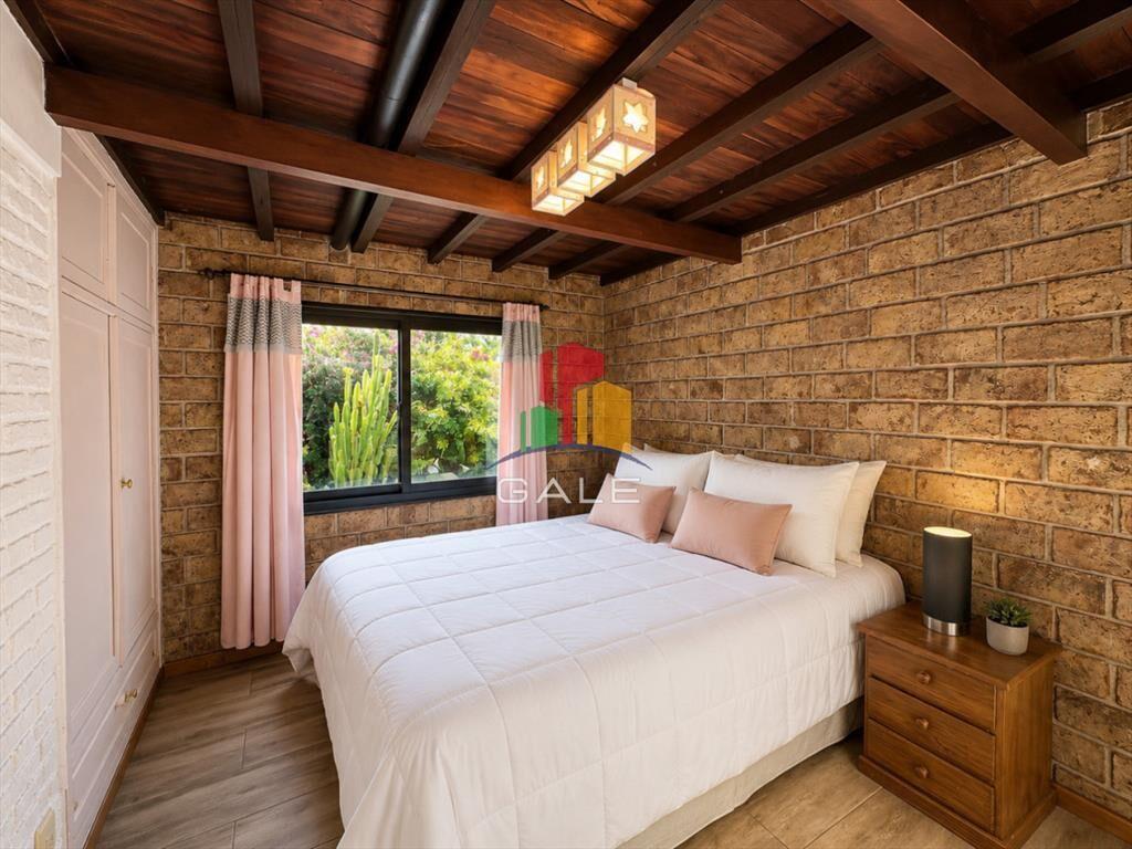 CASA EN VENTA Y ALQUILER ANUAL EN PINARES
