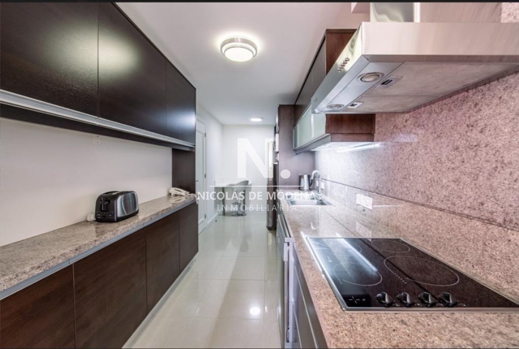 En venta apartamento de 3 dormitorios en Brava,