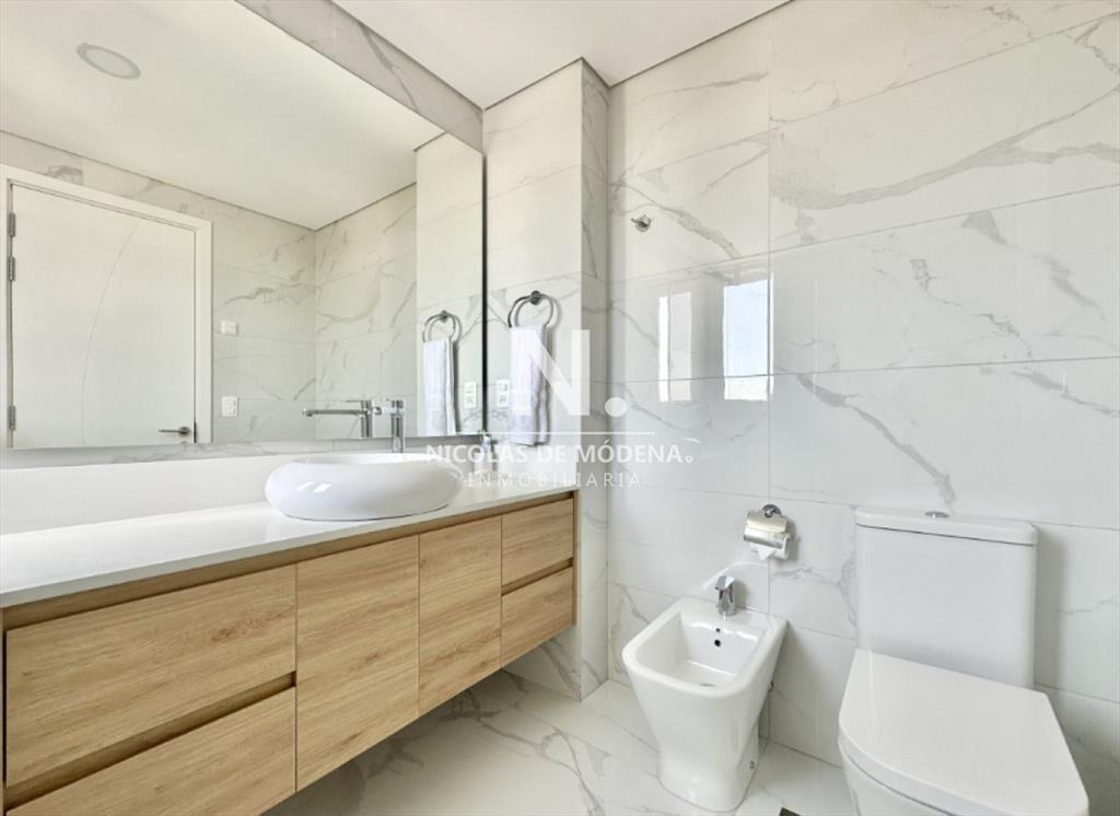 Apartamento en Mansa - Punta del Este en venta de 2 dormito