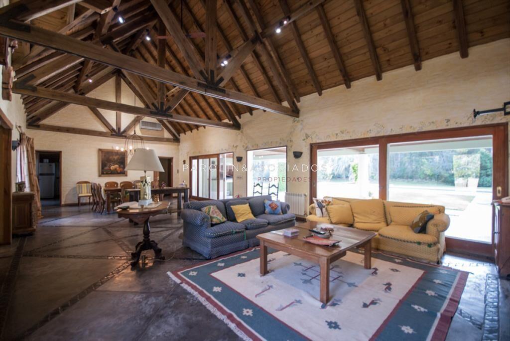 Punta del Este, chalet con 4600 m2 de tierra, 5