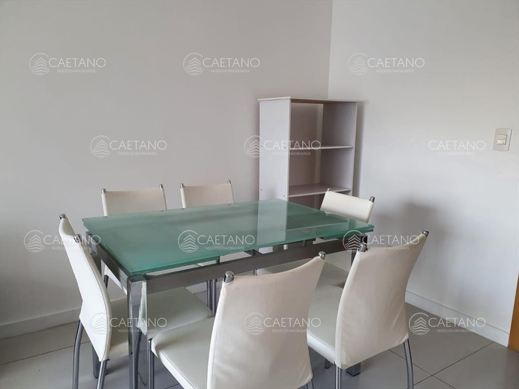 ALQUILA APARTAMENTO UN DORMITORIO , UN BAÑO