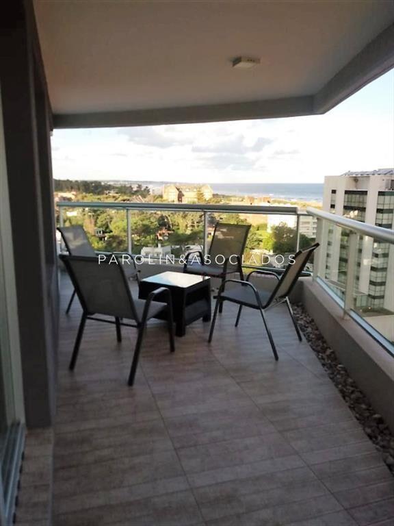 Apartamento en venta en piso alto en Look Brava,