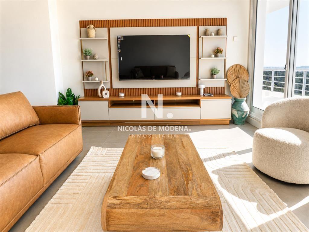 Apartamento de 3 dormitorios en venta en Torre