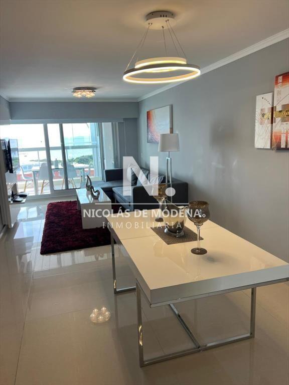 En venta apartamento de 2 dormitorios con vista