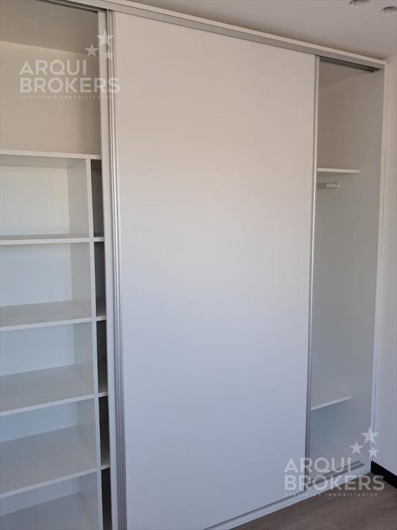 Apartamento de dos dormitorios en venta en Parque Batlle -