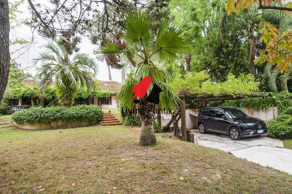En venta casa de 1 dormitorio con dependencia en Cantegril