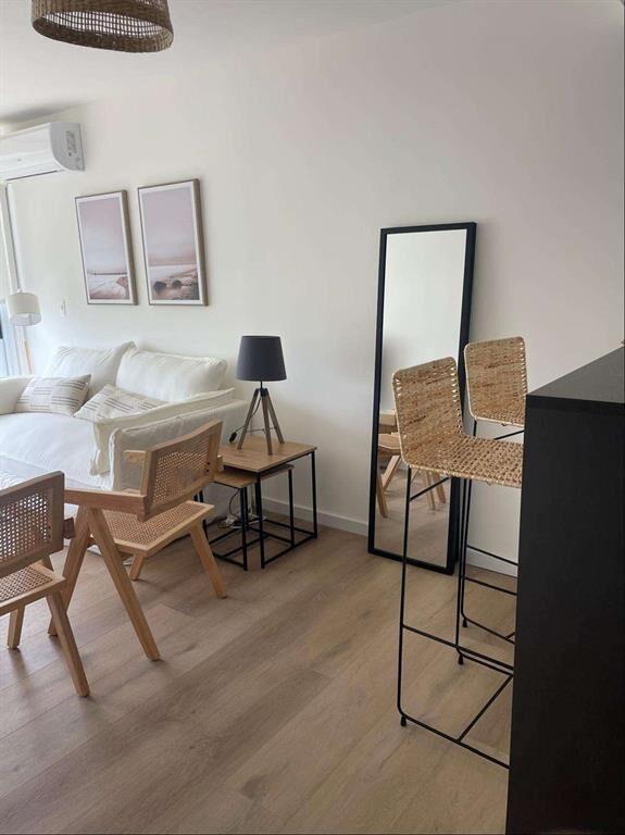 APTO 1 DORM CON GARAGE CON RENTA
