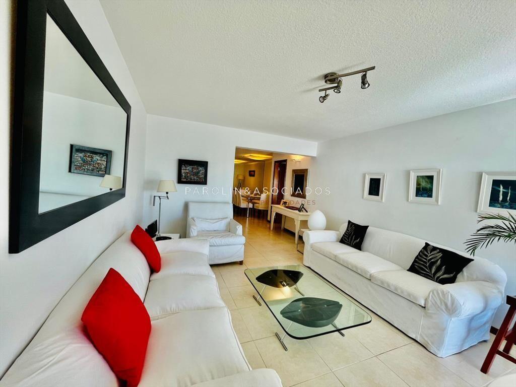 Departamento en Venta de 3 Dormitorios Playa del