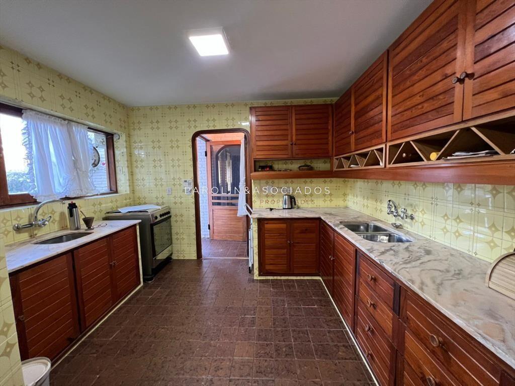 Casa de 4 dormitorios en venta en Lugano, Punta