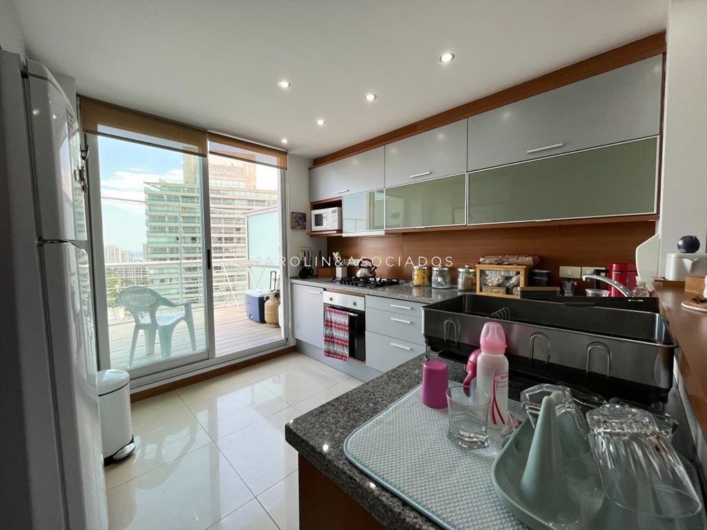 Amplio penthouse en torre 360, Punta del Este.