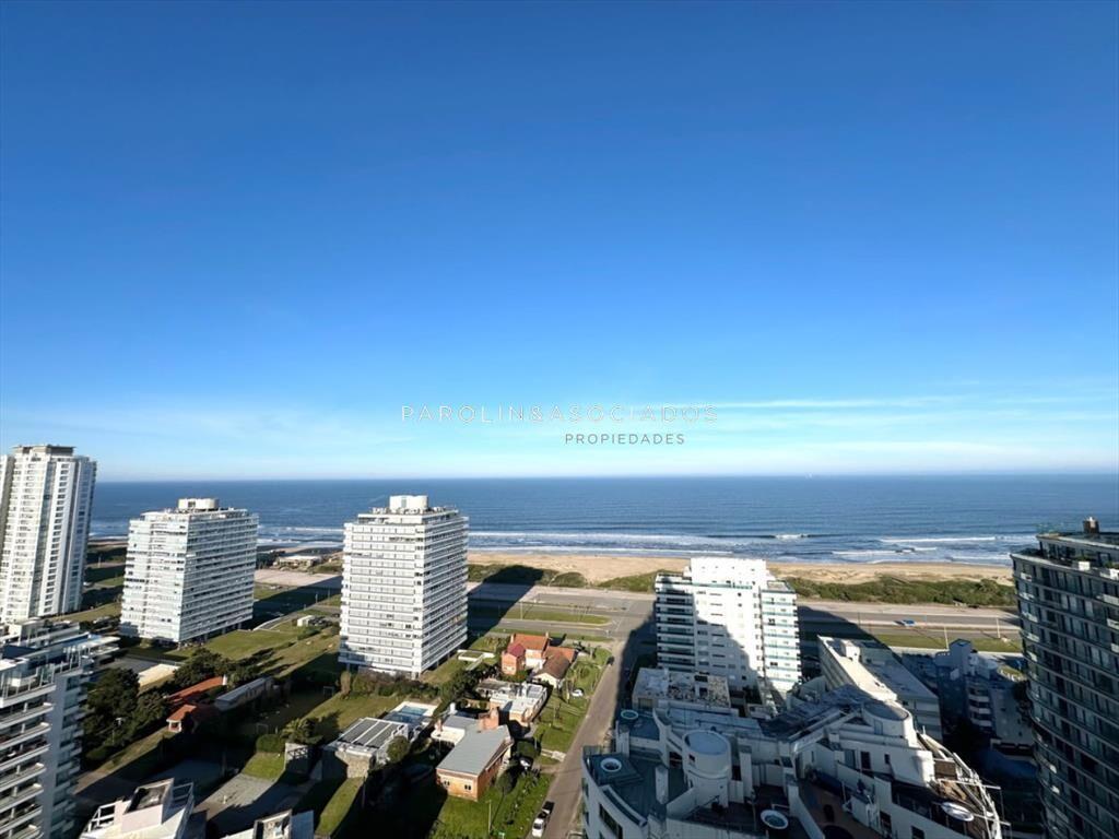 Departamento en Venta de 3 Dormitorios en Wind