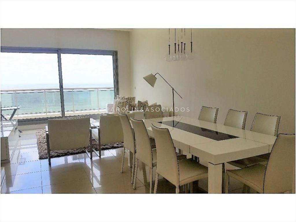 Pent-House en venta de 3 dormitorios en Torre del