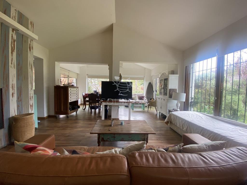 Casa de 3 dormitorios y agradable jardÃ­n en del