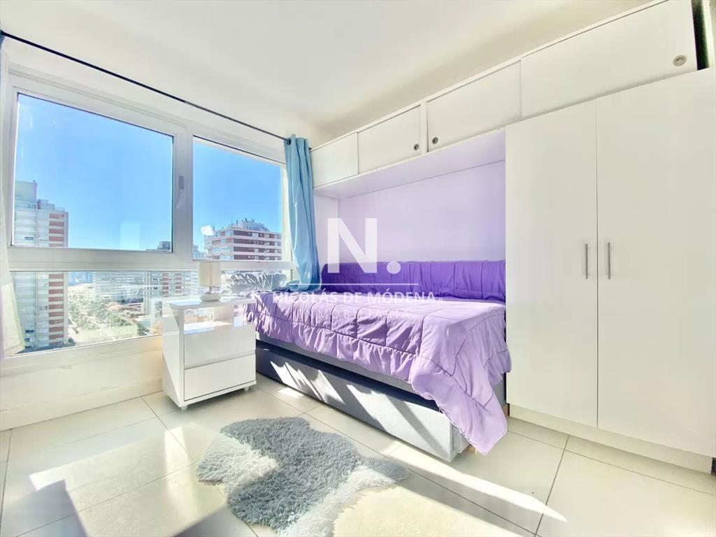 Apartamento 2 dormitorios en Península, con vista al mar!