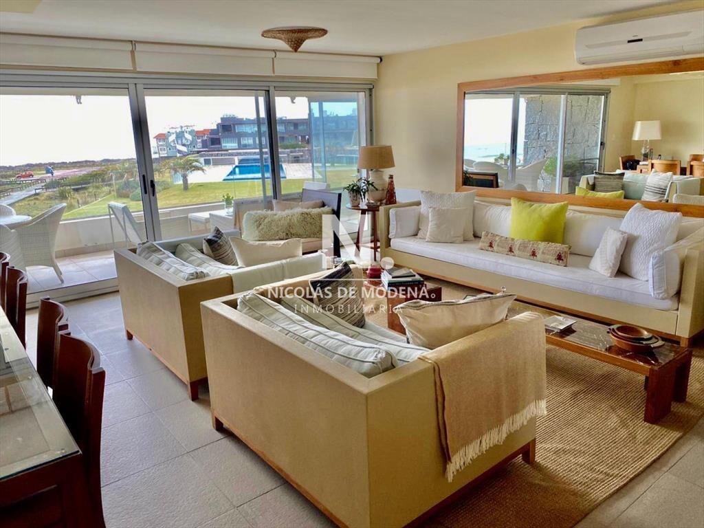 Penthouse en Venta de 3 dormitorios en Edificio ,