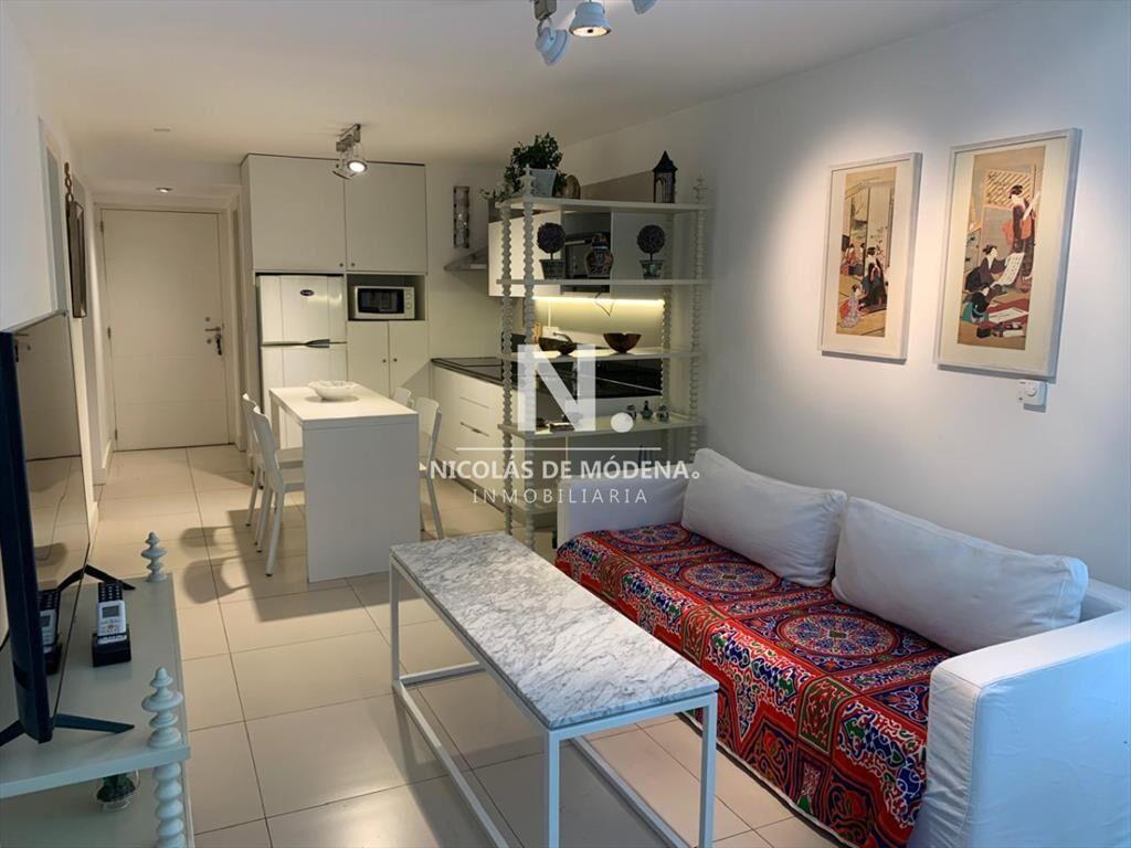 Vende apartamento de 1 dormitorio y medio en San