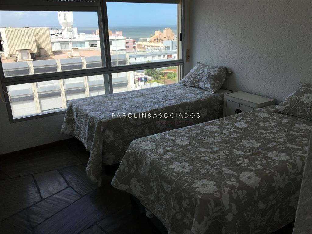 Apartamento en venta de 3 dormitorios en de Punta