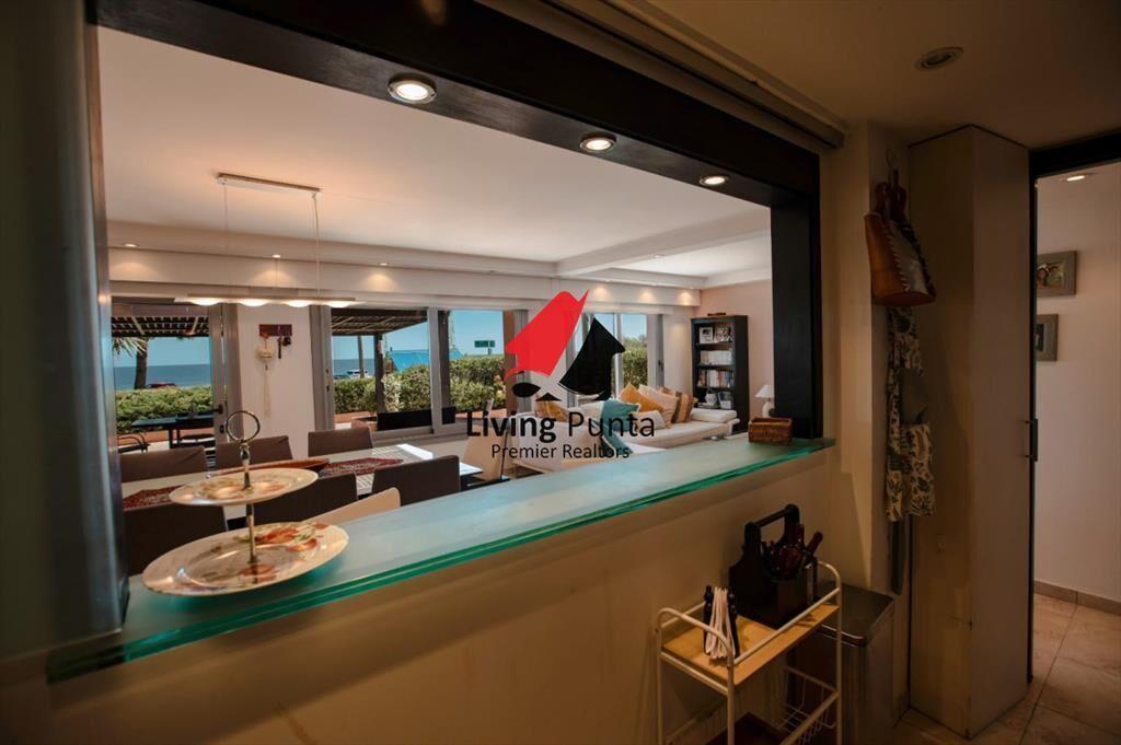 Apartamento en primera línea con vista y piscina