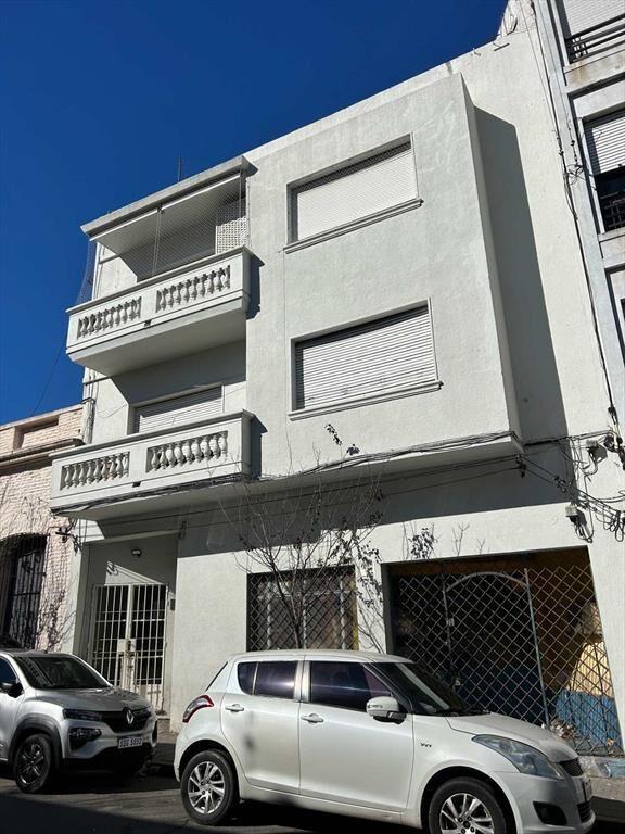 VENDO LOCAL COMERCIAL / DEPOSITO EN CORDON SUR