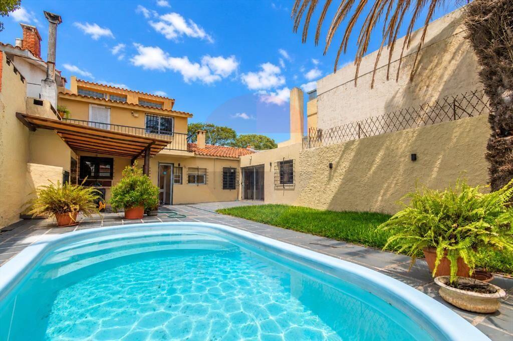 ALQUILER CASA CARRASCO 3 DORM+SERV+PISCINA