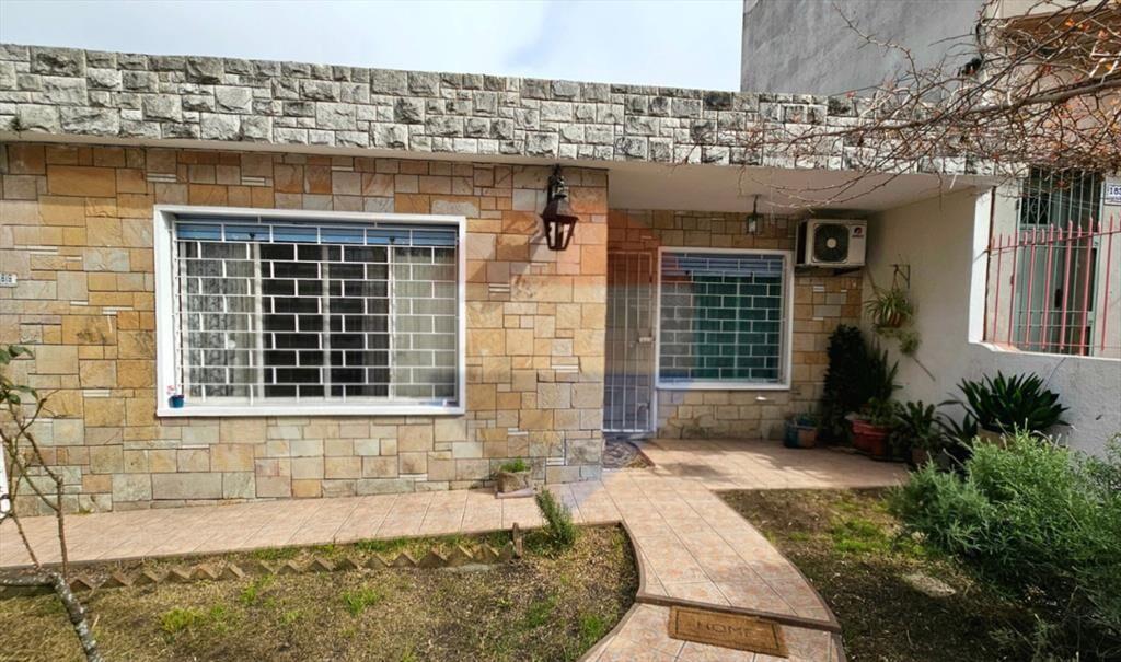 VENTA CASA CON APARTAMENTOS EN UN PADRÓN EN BUCEO
