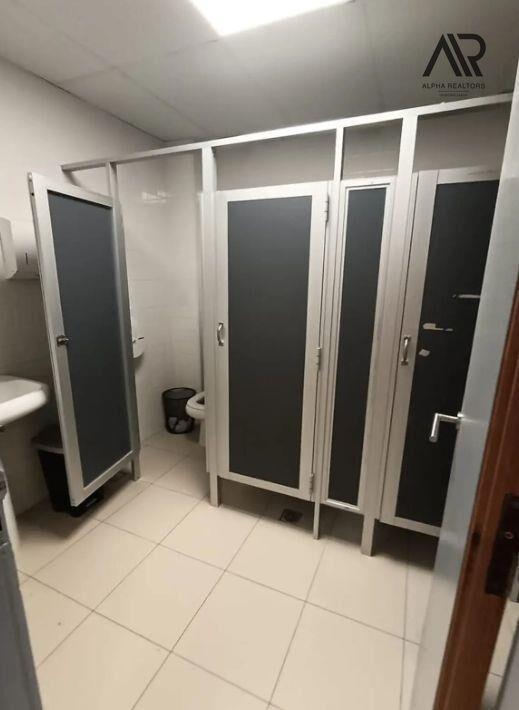 Alquiler de Local Comercial con Oficinas sobre Bulevar A...