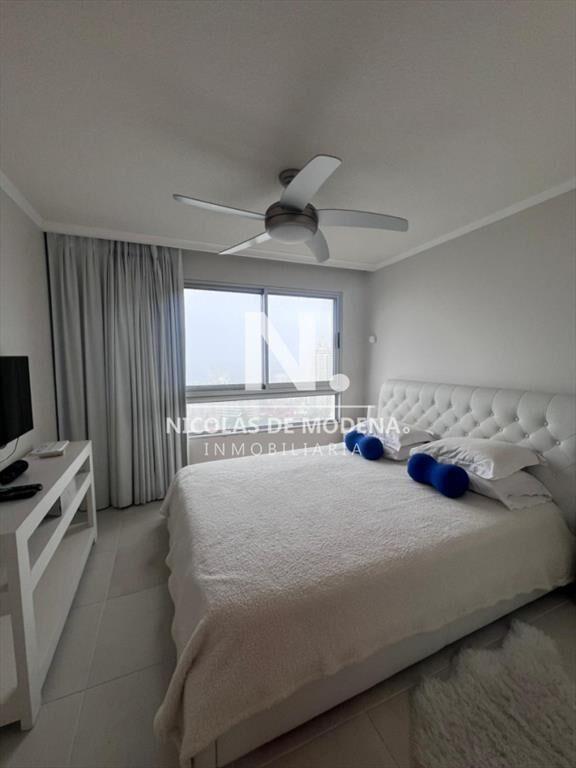 En venta apartamento de 3 dormitorios en suite en