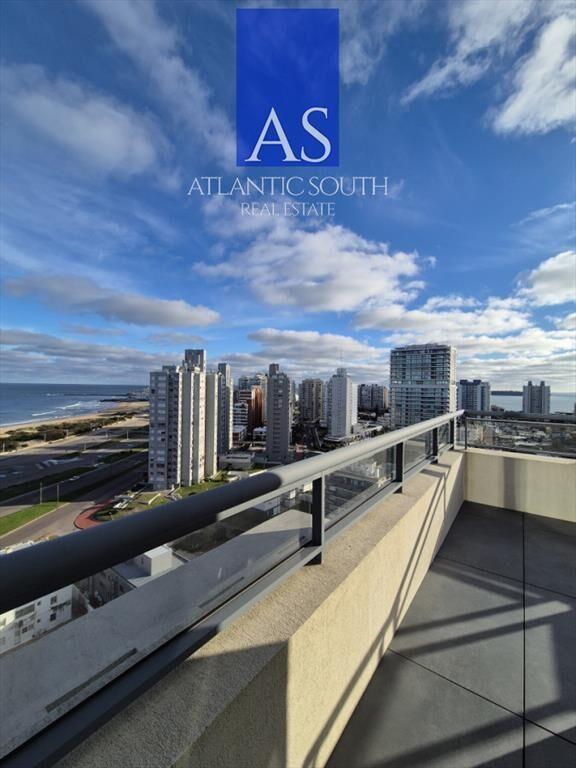 Apartamento de 2 dormitorios piso alto en Torre