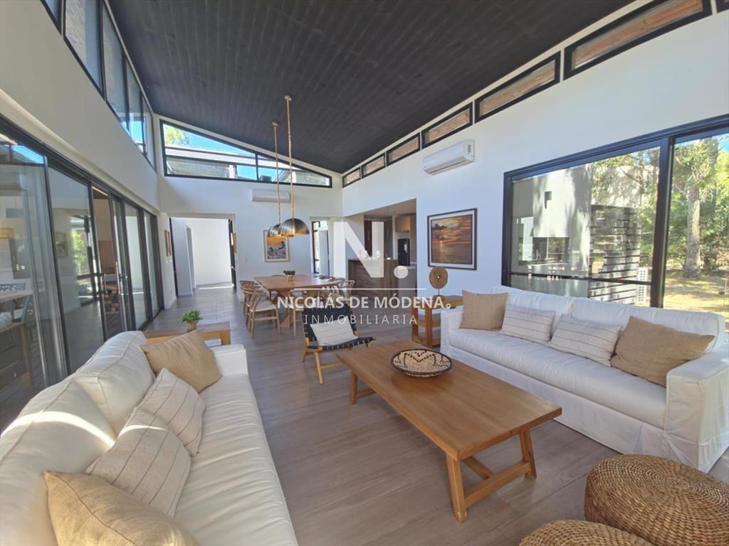 Casa en venta de 4 dormitorios en Jose Ignacio, y
