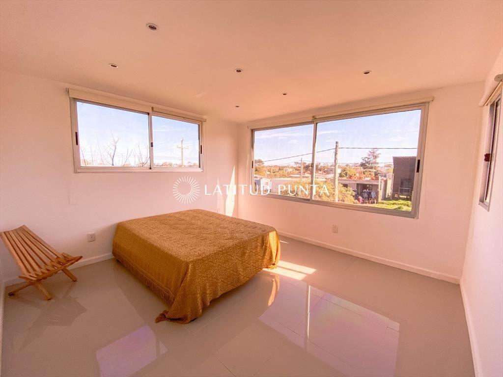 Casa moderna en Balneario Buenos Aires