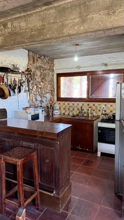 Venta casa La Paloma/Permuta/4 dormitorios/3 baños/Parril...