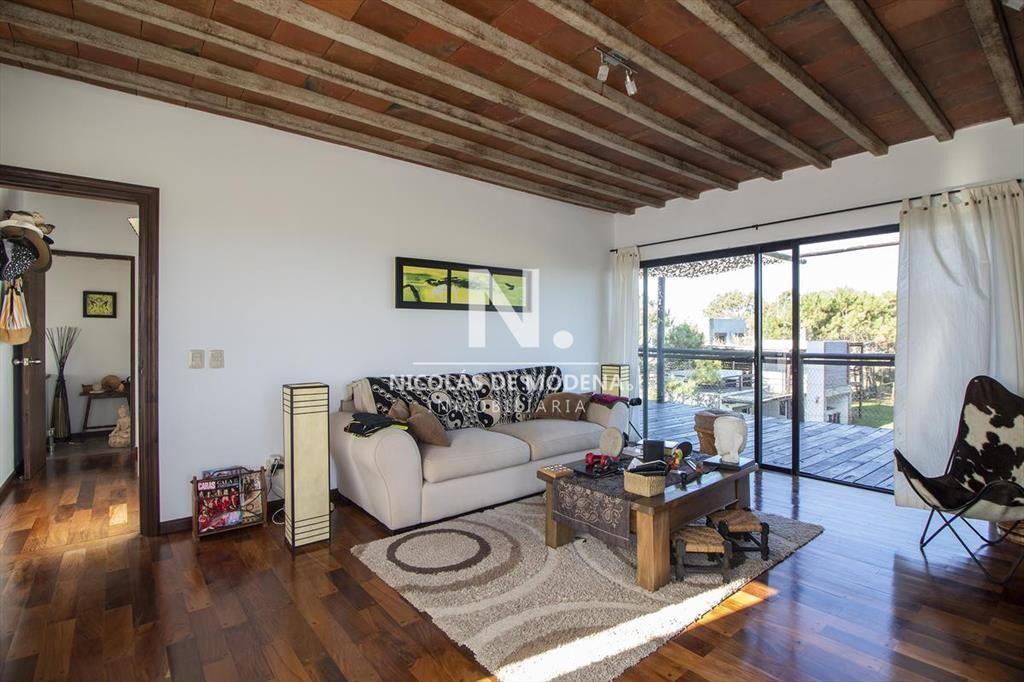 Casa con piscina y gran terreno