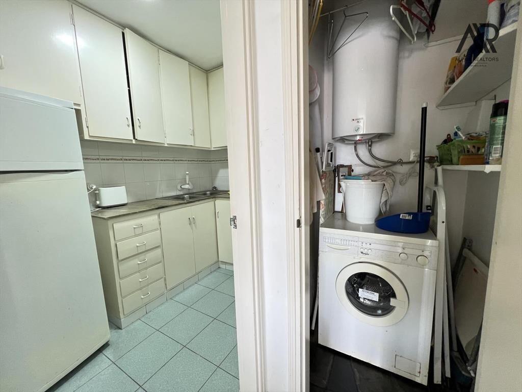 Apartamento en venta c/ cochera en Península