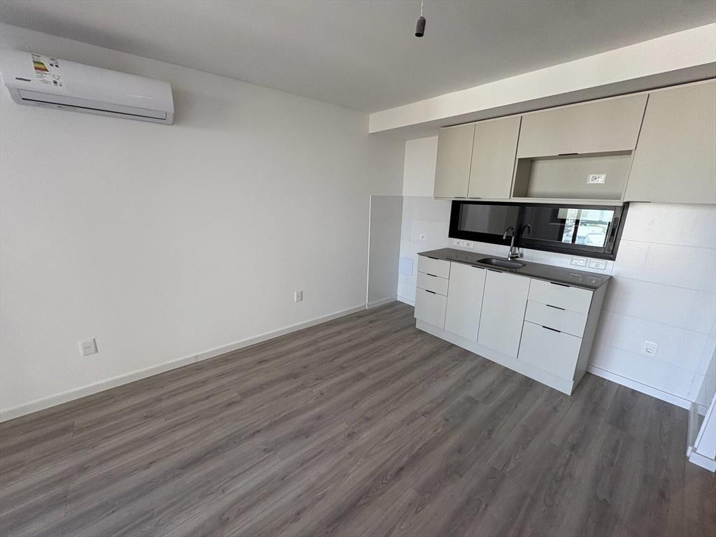 Alquiler - Apartamento a estrenar con un dormitorio y terraz